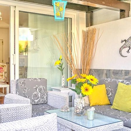 Elegant Villa In Corralejo Esterno foto