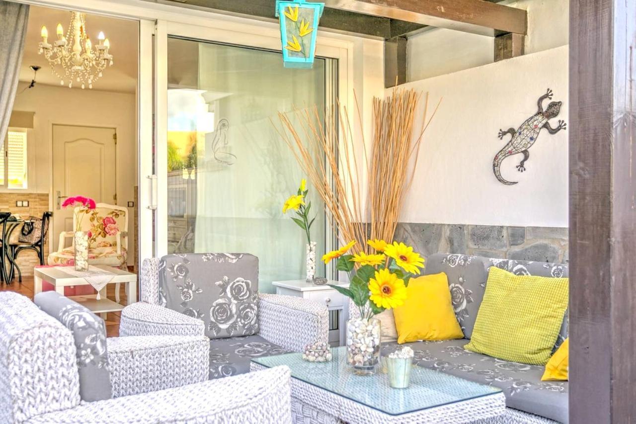 Elegant Villa In Corralejo Esterno foto